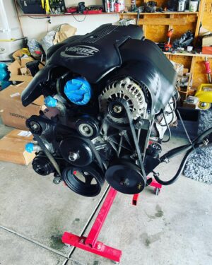 GM LQ9 6.0L iron-block V8 crate engine package
